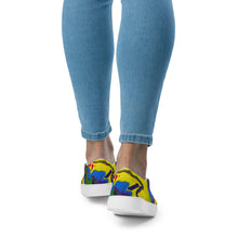 Load image into Gallery viewer, Yellow Waves Women’s slip-on canvas shoes
